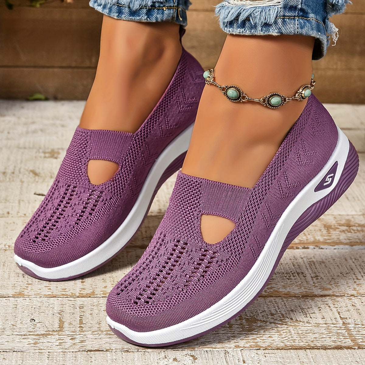Violet / 43