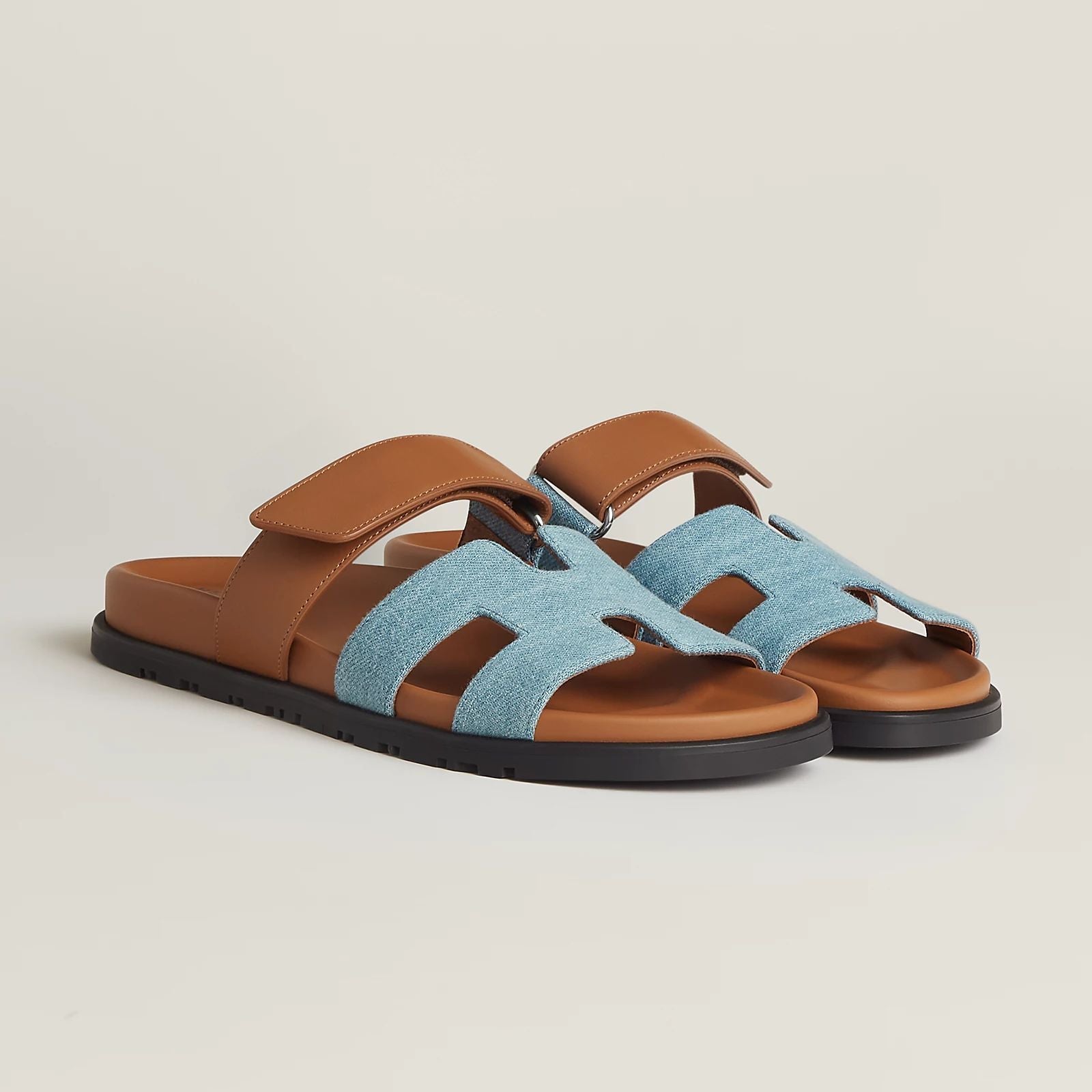 Bleu clair / 43