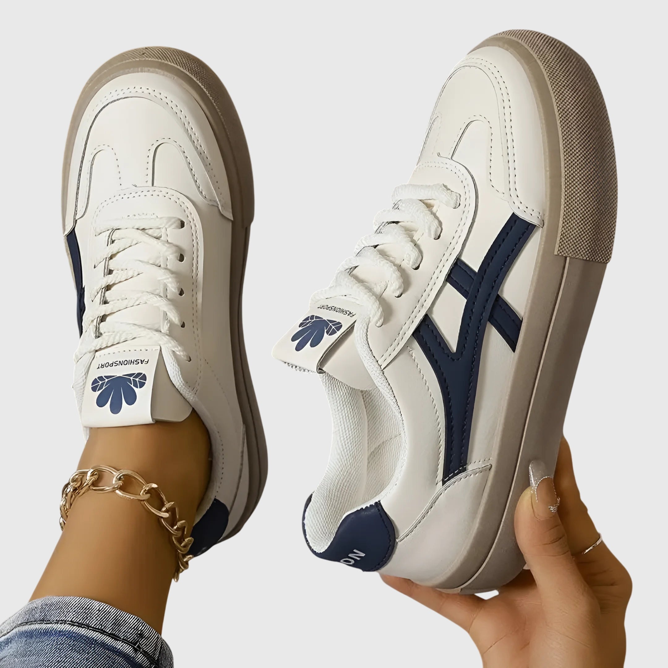 Bleu / US 8.5 (EU 40)
